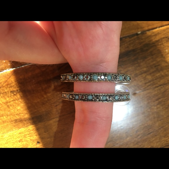 Loop ear rings - Picture 5 of 6